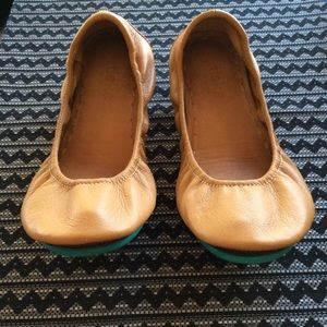 Tieks Camel
